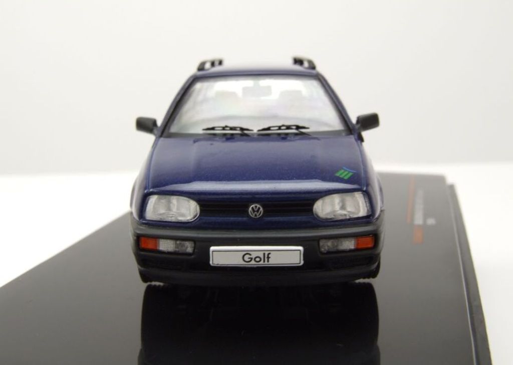 Ixo Models CLC566 VW Golf 3 Variant Kombi Pink Floyd 1994 Produktbild 6