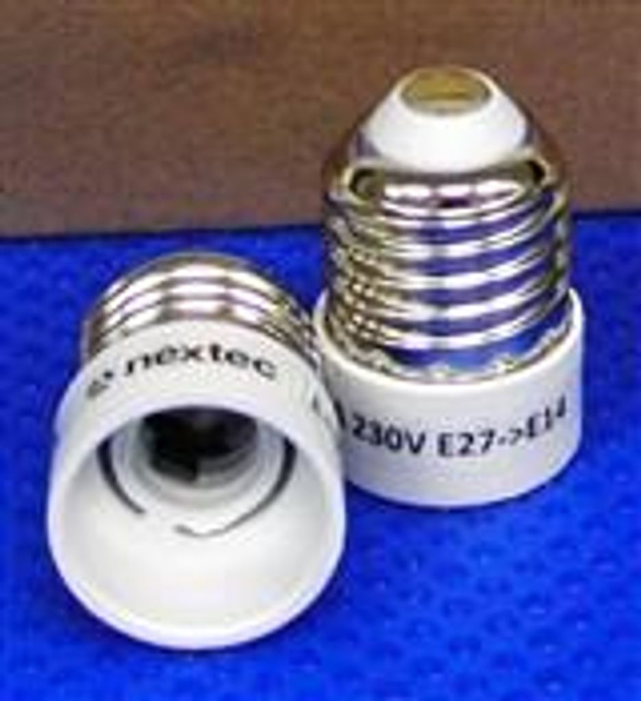 5598 Adapter von E-27 auf Sockel E-14 Kunststoff 230 Volt