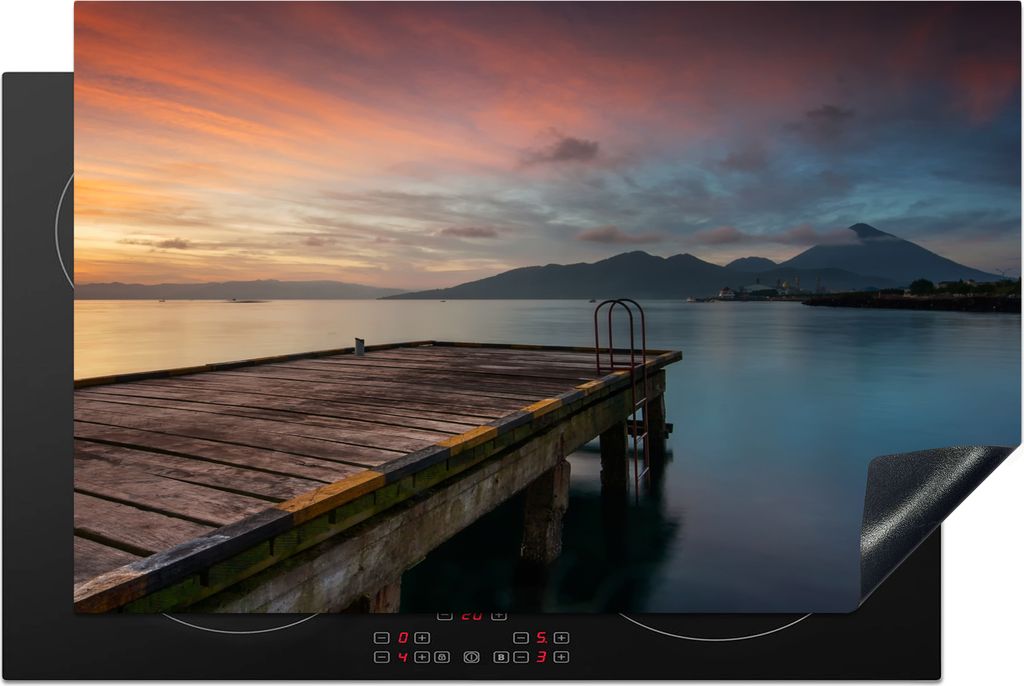 KitchenYeah Herdabdeckplatte Bild einer Anlegestelle auf der Insel Ternate , 81x52cm, Küche Deko, Glaskeramikfeld Herdabdeckung, Abdeckplatte f...