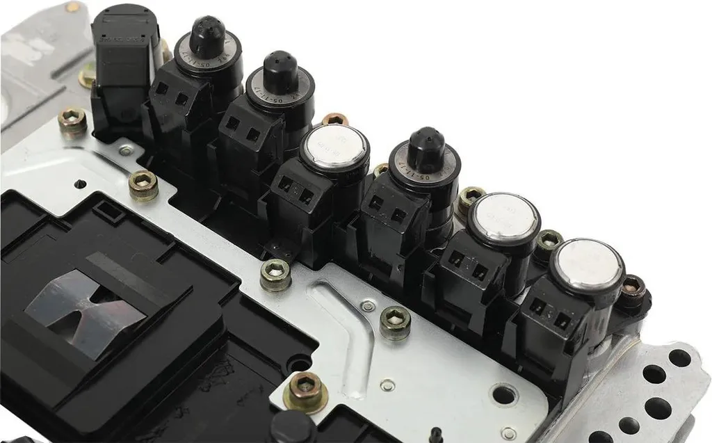 Unité de contrôle de boîte automatique RE5R05A pour bloc hydraulique