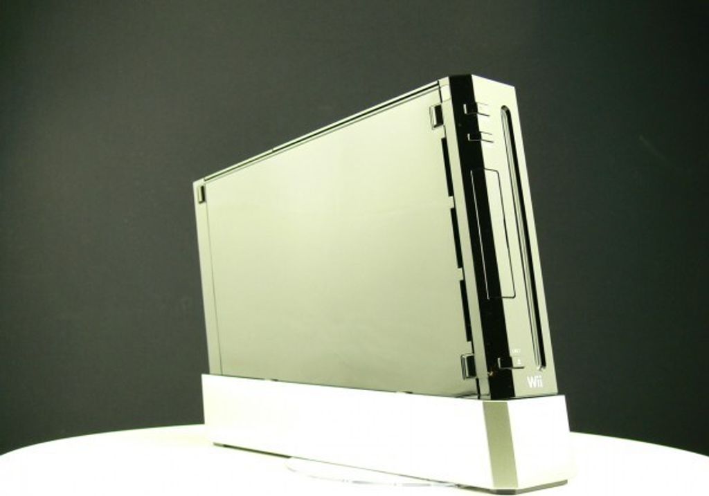 Wii - Konsole RVL-101 #schwarz + Remote + Zubehör () Produktbild 