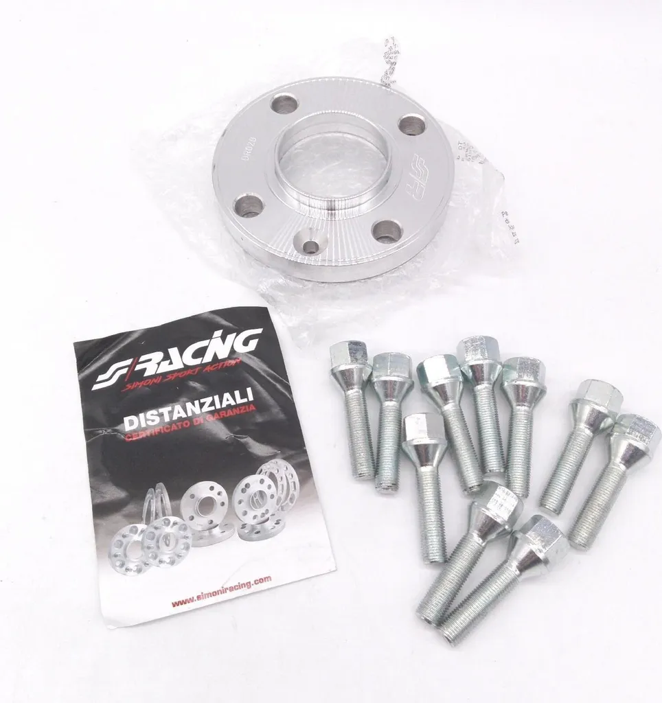 Corrigez le déport de vos jantes avec les cales Simoni Racing 16mm noires