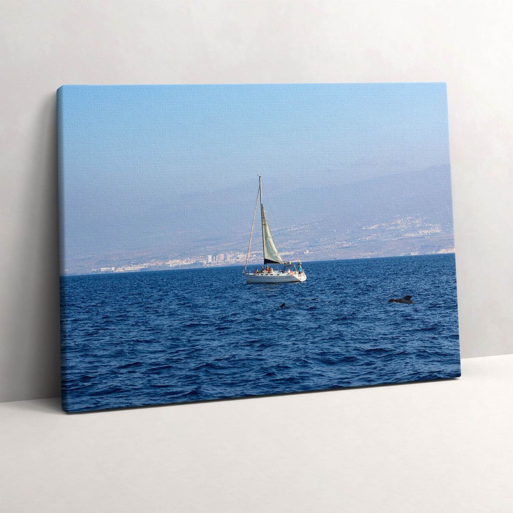 Eine Yacht segelt in Teneriffa – Leinwandbild Wandbild – 80x60 cm – Leinwandbilder – Wandbilder – Schlafzimmer – Flur