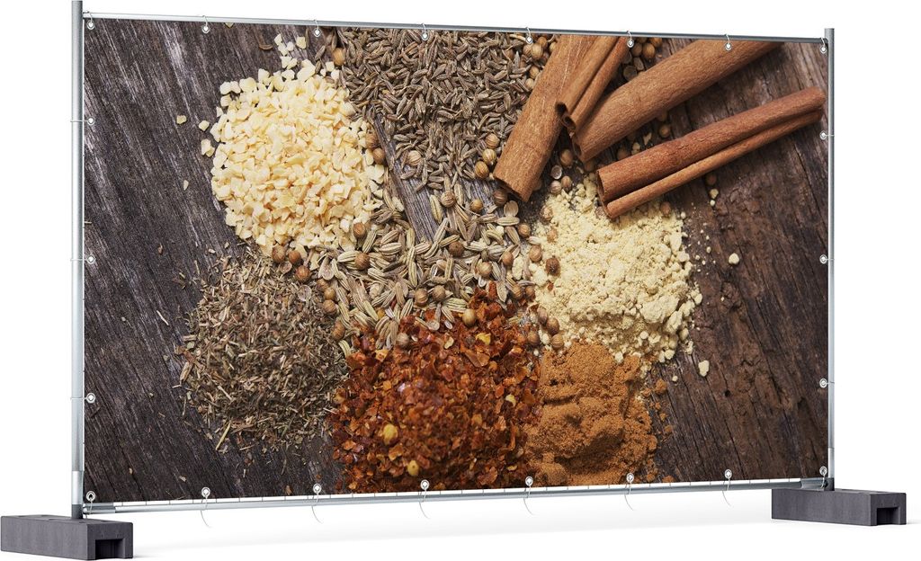 Wallario XXL Outdoor-Poster für Garten oder Balkon, Motiv Aromatische trockene Gewürze in der Küche, in ca. 340 x 173 cm