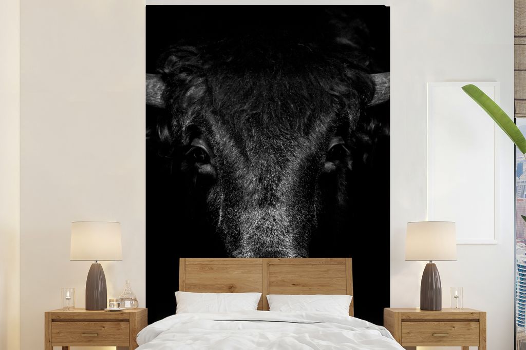 MuchoWow Fototapete für Wohnzimmer oder Schlafzimmer Wandtapete Vinyl Motivtapete Taurus - Tiere - Schwarz - Weiß - 200x300 cm - Wanddekorationen