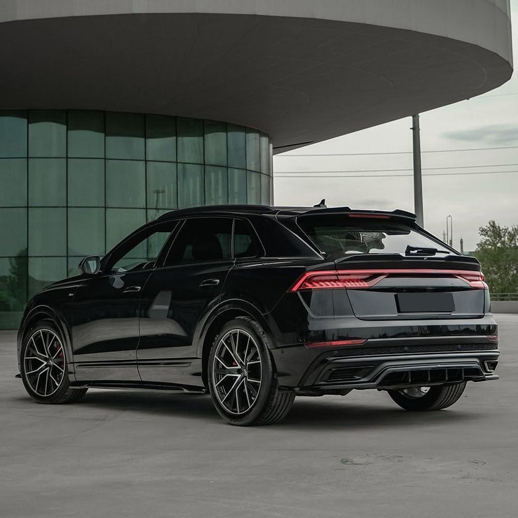 Spoiler tylny kompatybilny z modelami Audi RS Q8, SQ8 i Q8 Zdjęcie produktu 