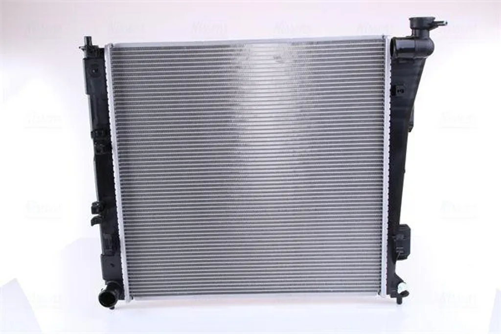 Radiateur moteur pour Optima - NISSENS 67606 remplace le OE 253102T000