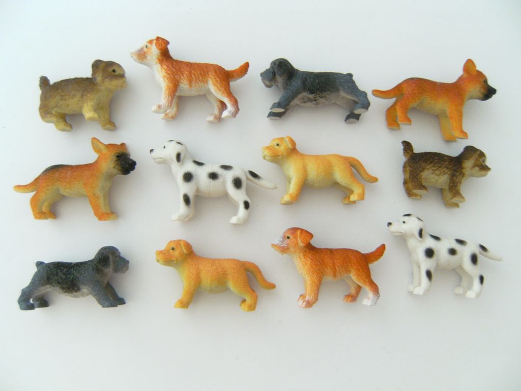 Hunde,  12erSet,  Gummitiere Spieltiere Hund Welpen Produktbild 