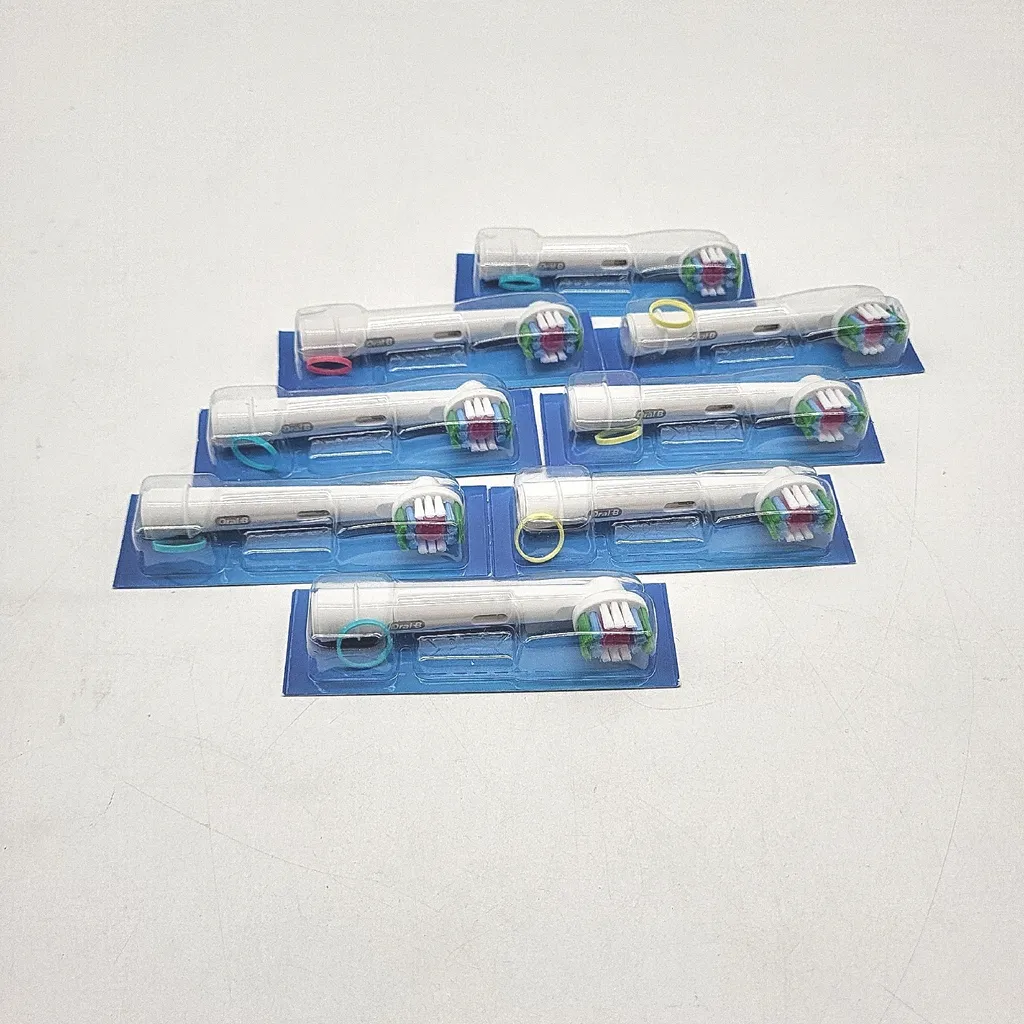 Têtes de brosse à dents Oral-B 3D White - Lot de 8 brossettes de rechange