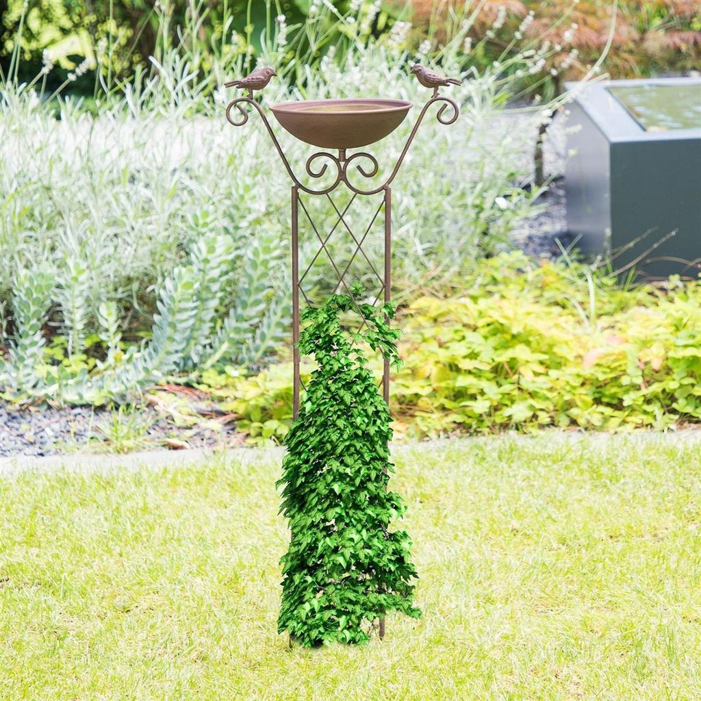 Gartenstecker "Vogeltränke" aus Metall mit Rankhilfe in Rost Optik, Garten-Deko winterfest, Vogelbad mit Rankgitter