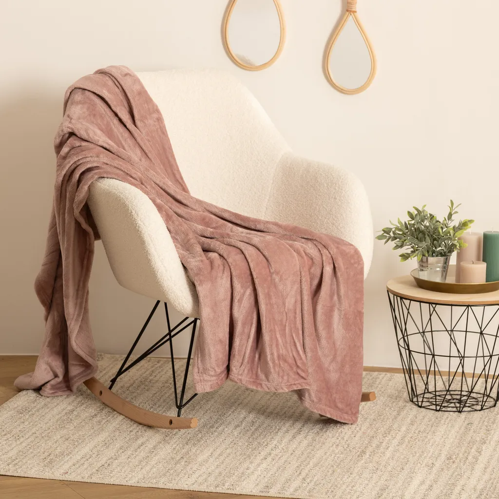 Plaid Flanelle Rose 130x180 - Dites Adieu au Froid avec cette Couverture