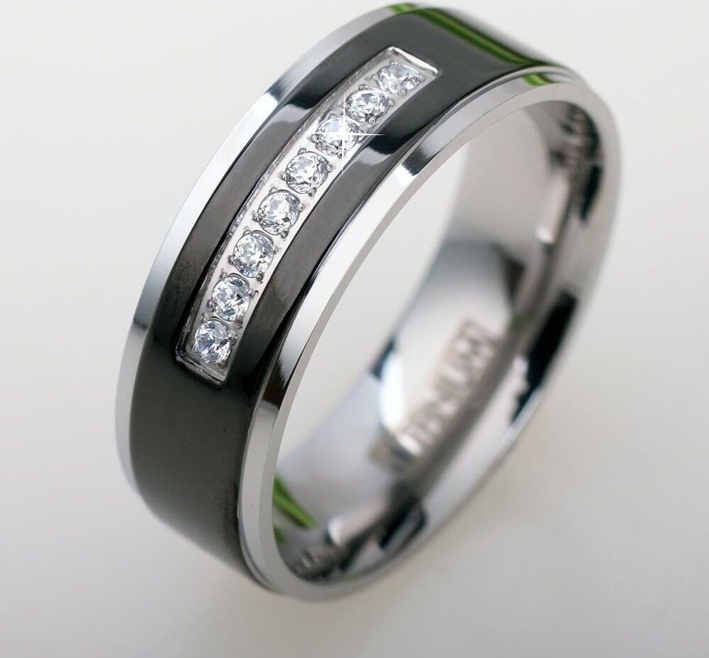 Ring schwarz mit Zirkonia: Titan Schmuck für Damen 70 (22.3 mm Ø)