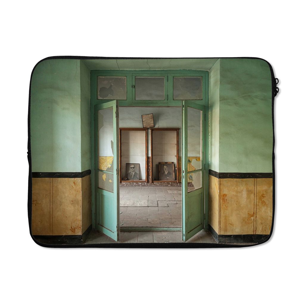 MuchoWow Laptop Hülle 17 Zoll Laptoptasche Tür - Grün - Architektur - Glas - Zipper - Schutzabdeckung