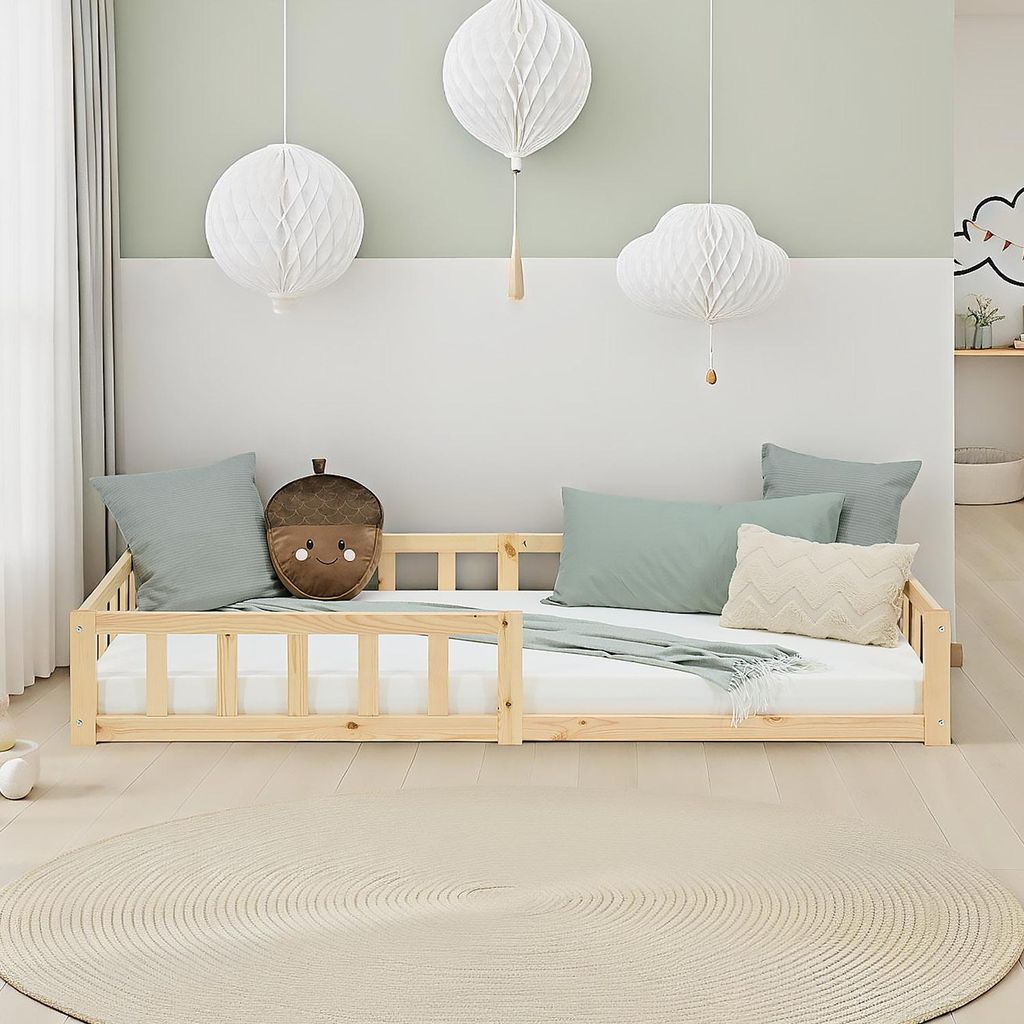 Homestyle4u Kinderbett Natur mit Rausfallschutz 90x200 cm Bodenbett Montessori Bett Lattenrost Kleinkindbett
