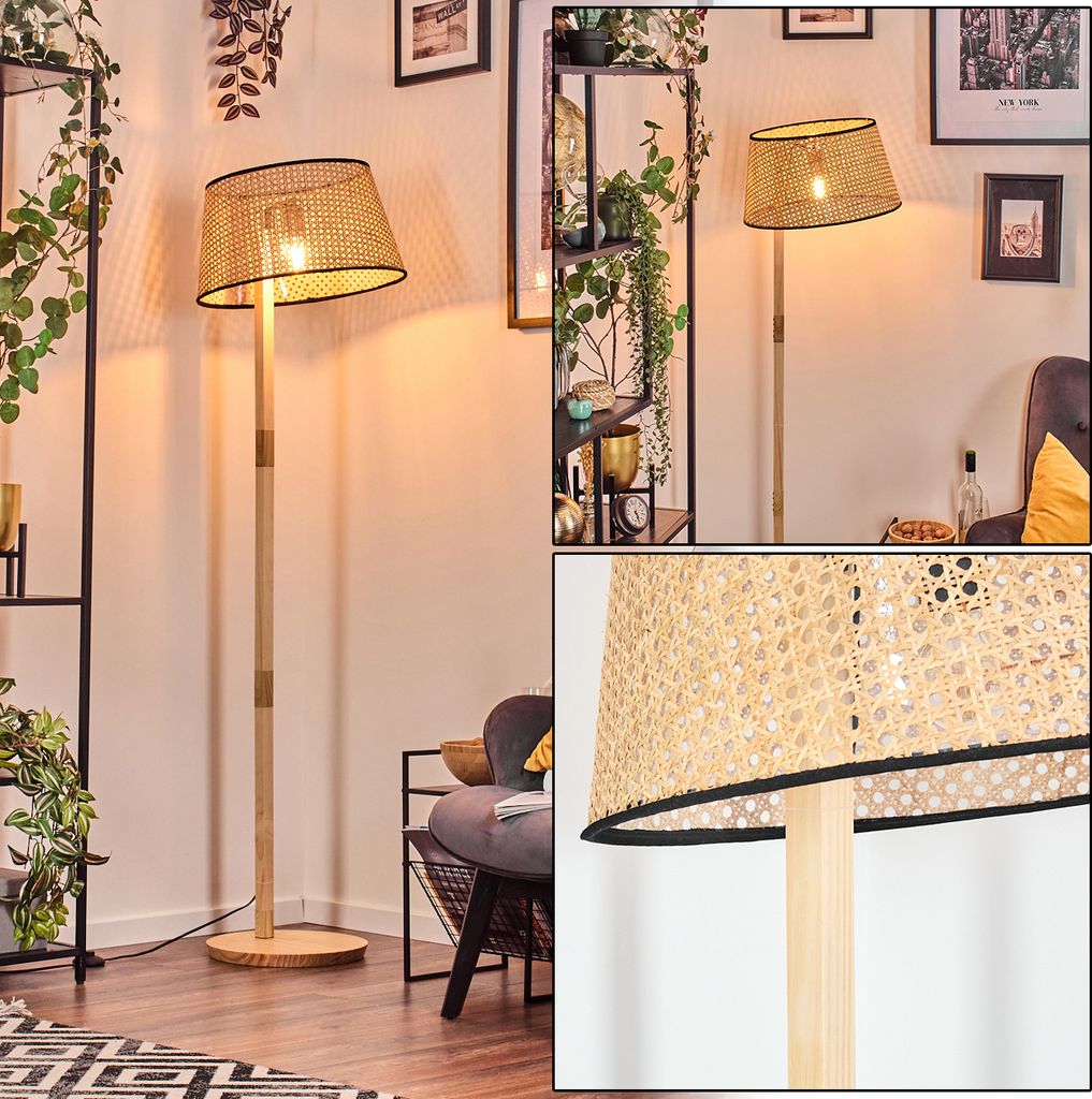 Casalina Stehlampe mit Holzfuß und Schirm aus Rattan/Wienergeflecht