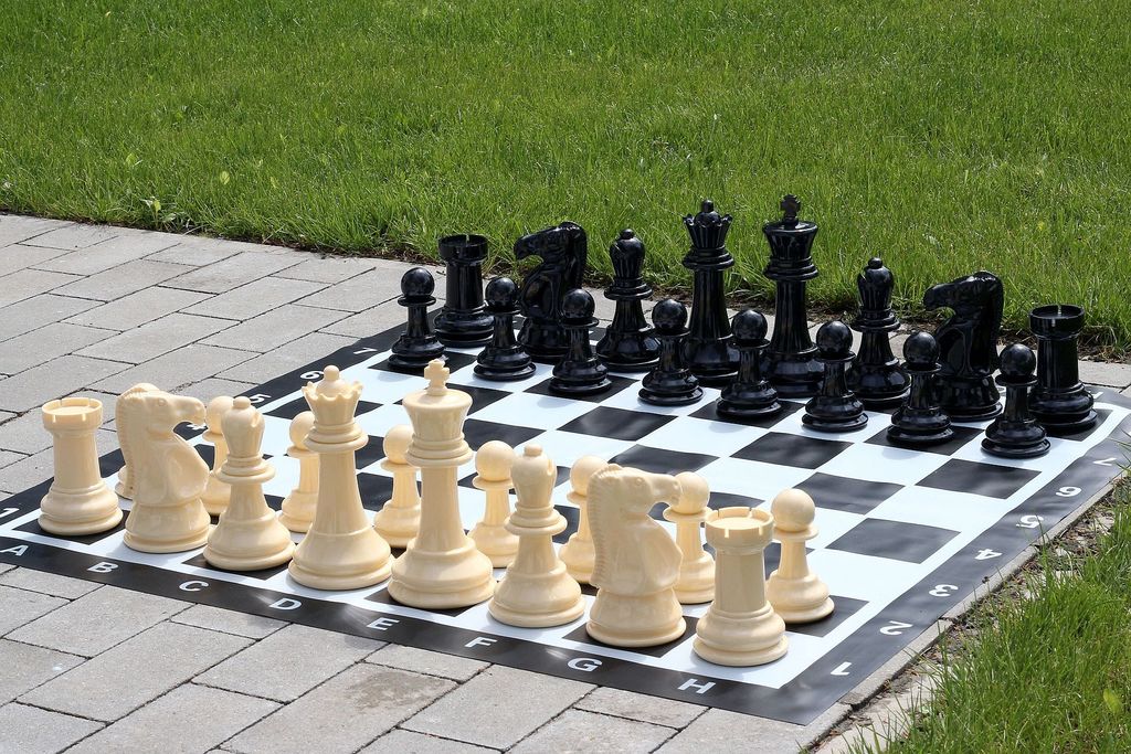 Petit jeu d'échecs et de dames pour l'extérieur / le jardin Image du produit 