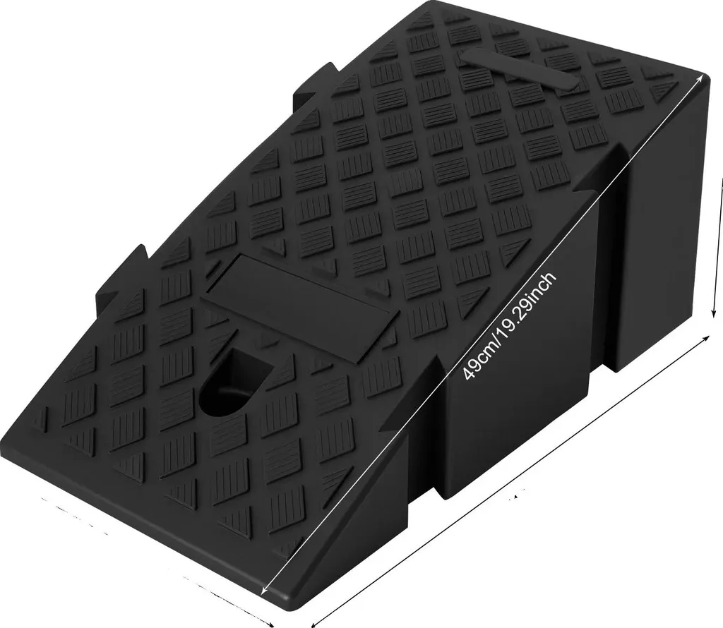 Rampe antidérapante compacte noire pour un chargement sûr et facile