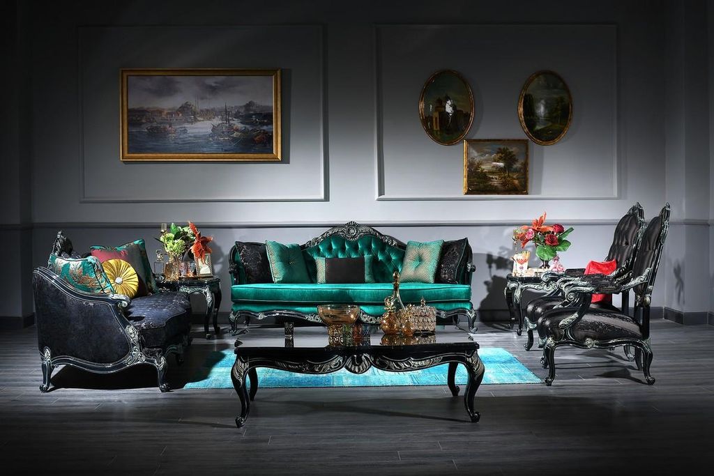Casa Padrino Luxus Barock Wohnzimmer Set Grün / Schwarz / Gold - 2 Sofas & 2 Sessel & 1 Couchtisch & 2 Beistelltische - Prunkvolle Barock Möbel -...