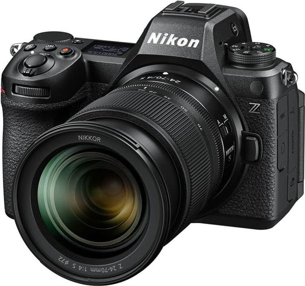 NIKON Z6 III + Z 24-70mm f/4 S Produktbild 