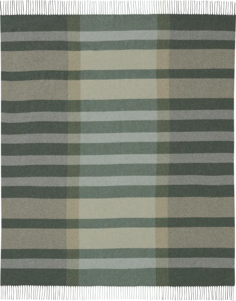 Plaid Biederlack 150x200 cm : finissez-en avec le froid sur votre canapé