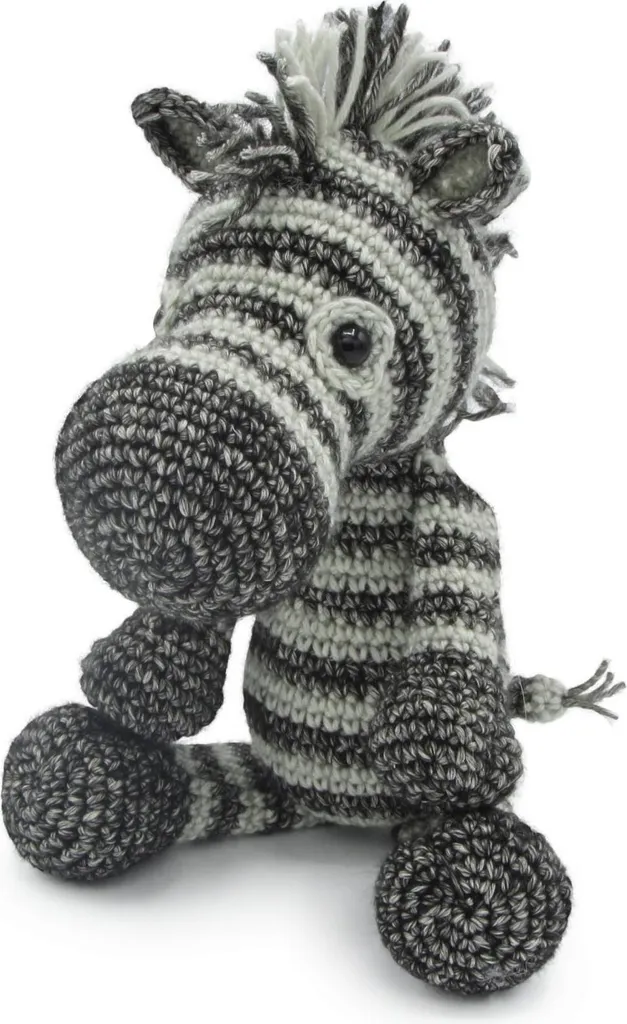 Créer un doudou zèbre fait main : Kit crochet complet 25cm Hardicraft
