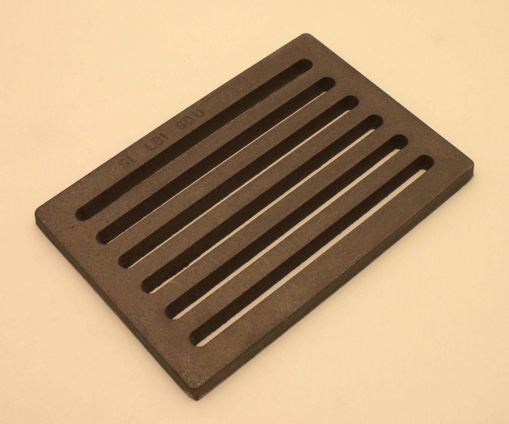 Ofenrost 15 x 22 cm breit Kaminrost Feuerrost Guss