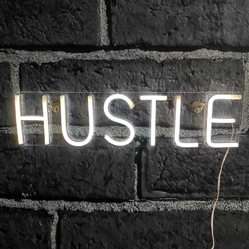 Enseigne néon LED Hustle 50cm blanc froid haute luminosité et design