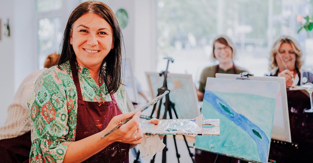 mydays Paint & Drink mit Strukturpaste Berlin; Erlebnis verschenken oder selbst erleben; Gutschein für 1 Person(en)