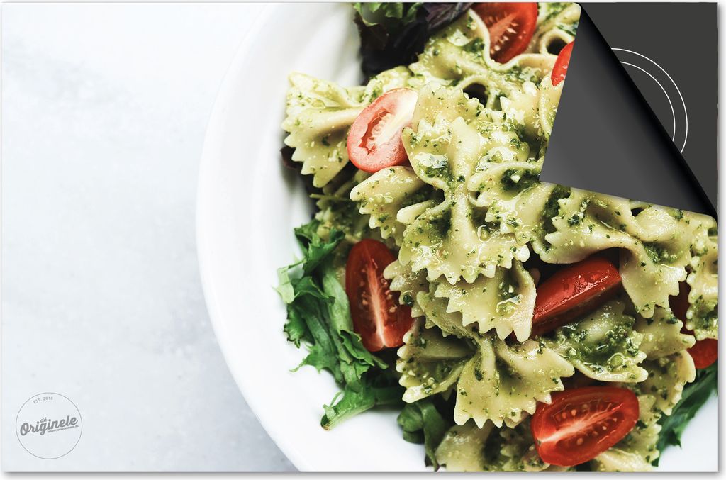 Induktionsschutz 90x52 - abdeckplatte Induktion matt- Dietrix Kochfeldschutz- Base - Food - Pfanne mit Pesto-Paste