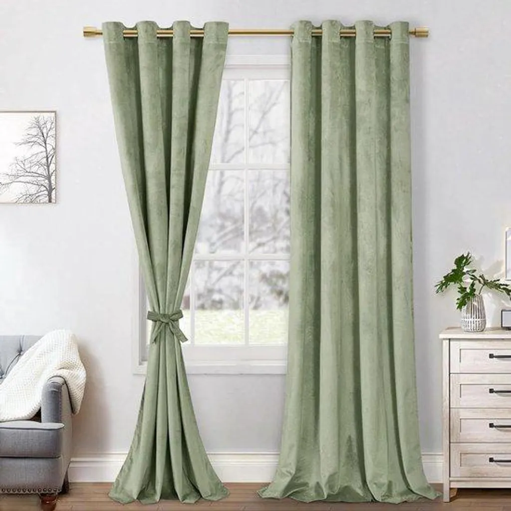 Dormez mieux avec ces rideaux occultants velours vert 140x245 opaques