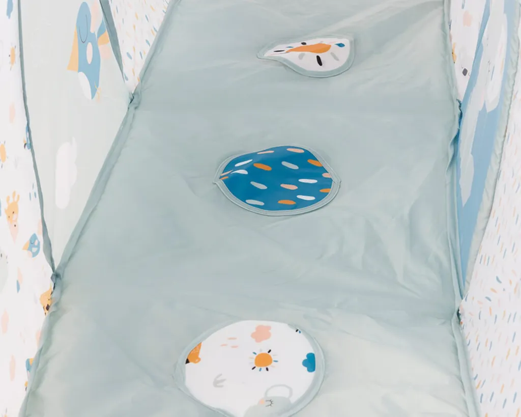 Tunnel de rampement multicolore Eurekakids avec 3 balles pour bébés actifs