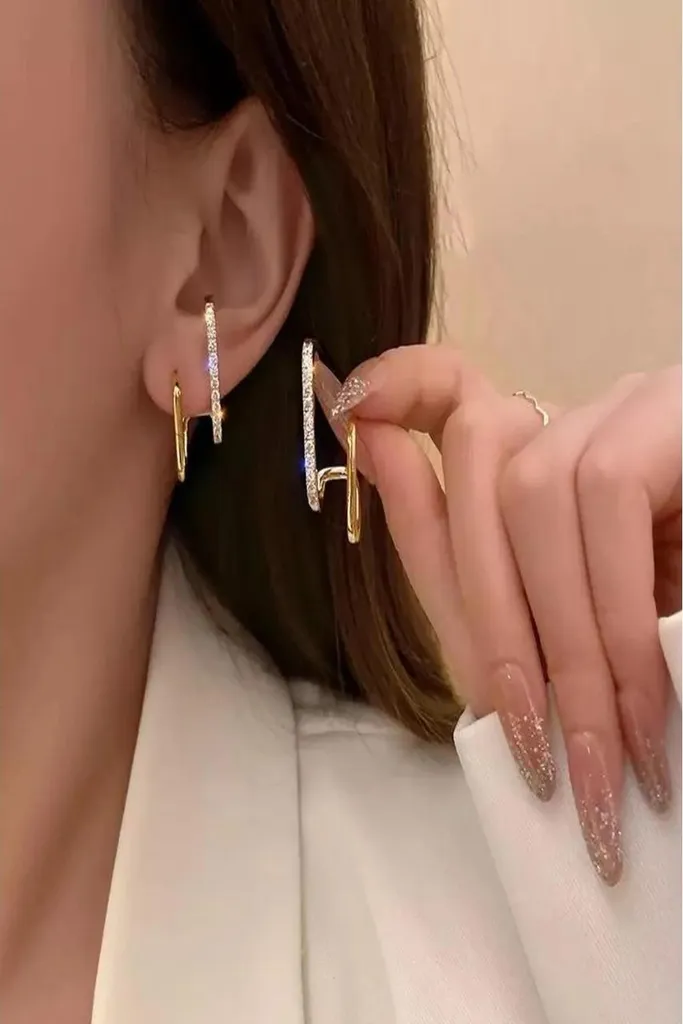 Boucles d'oreilles or et zircone pour mariage ou soirée chic de gala