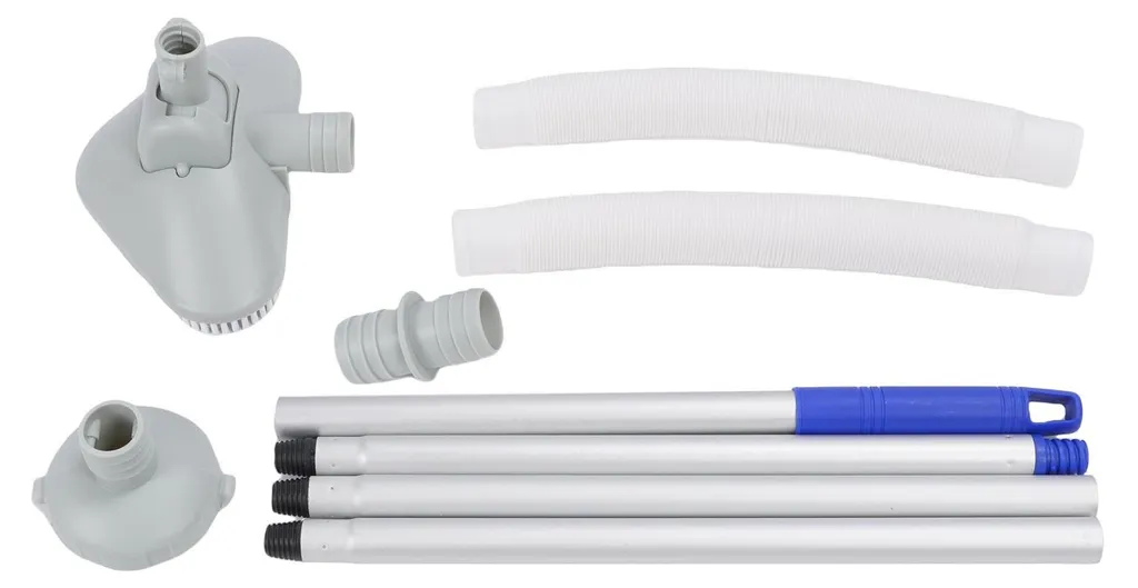 Kit aspirateur piscine manuel : fini la saleté et poussière au fond