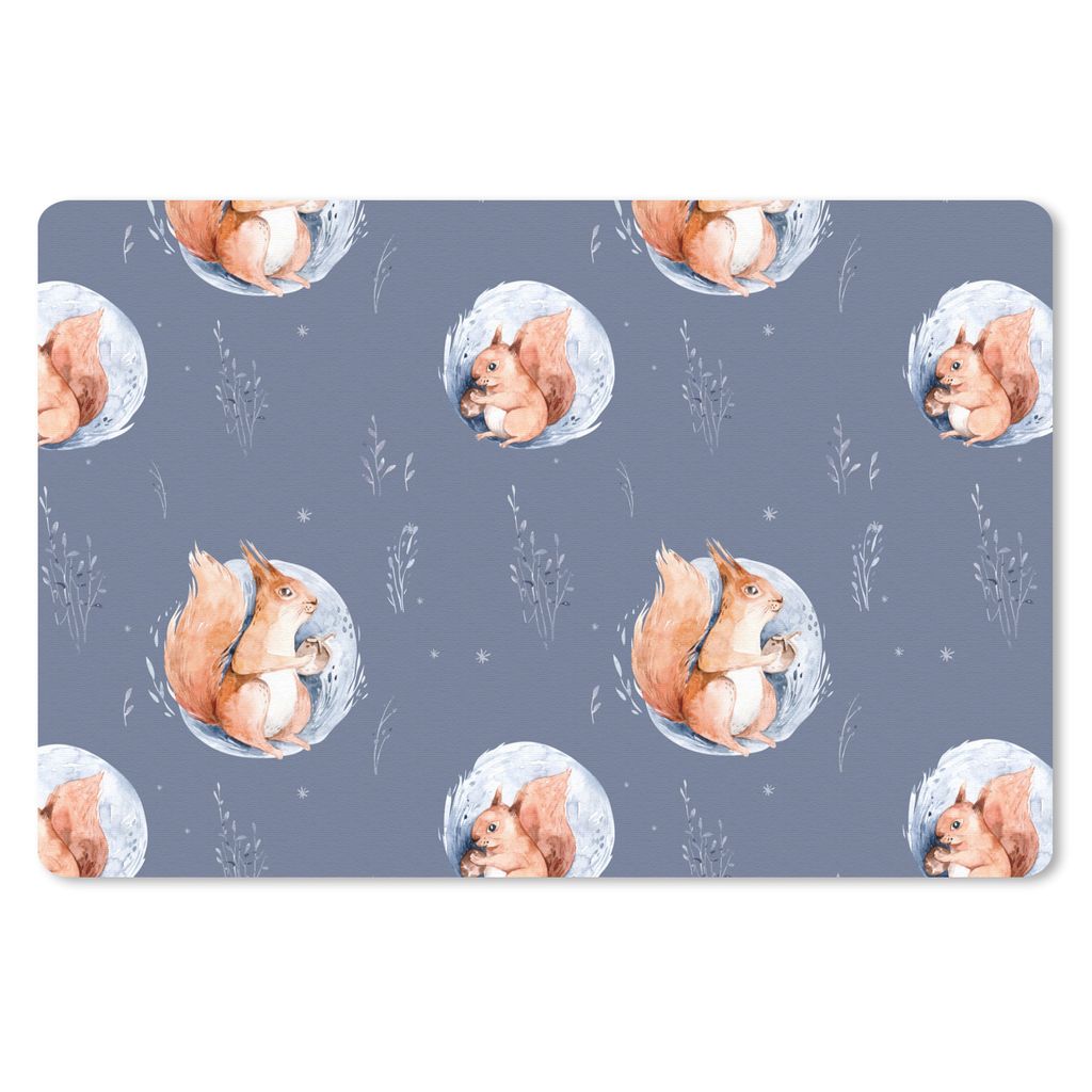 MuchoWow Schreibtischunterlage Winter - Eichhörnchen - Nuss 60x40 cm - XXL Mauspad - Großes Mauspad