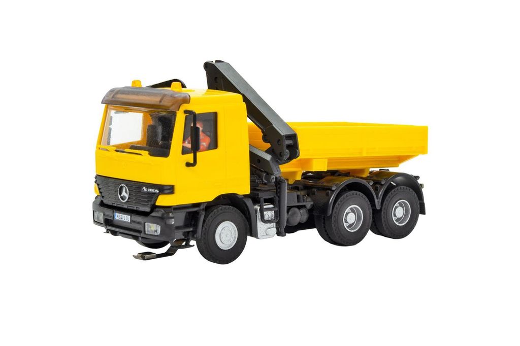 Viessmann 8023 - H0 MB ACTROS 3-achs Zugmaschine mit Ladekran und Rundumleuchten