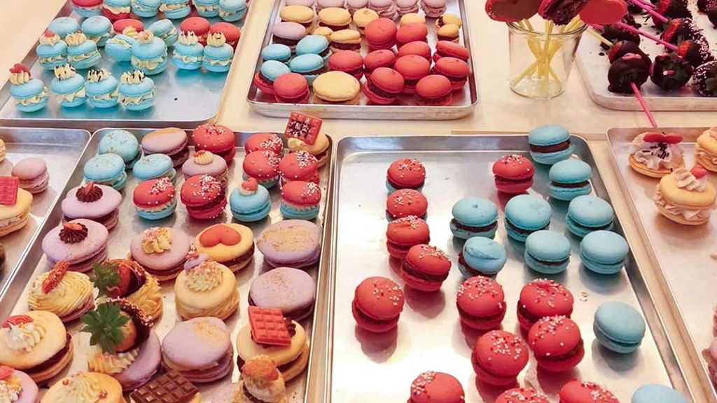 Jochen Schweizer Backkurs Bad Saulgau (Macaron); Erlebnis verschenken oder selbst erleben; Gutschein gültig für 1 Person Gruppengröße: 3-6 Pers...