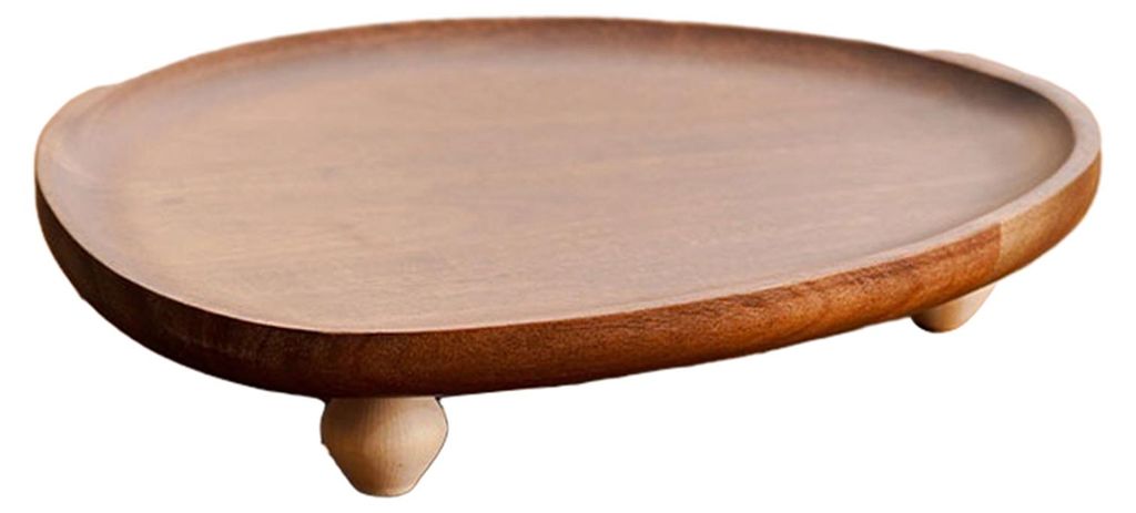 Kleines rundes Serviertablett aus Holz im rustikalen Landhausstil, ideal als Kerzenhalter oder Schmuckablage.