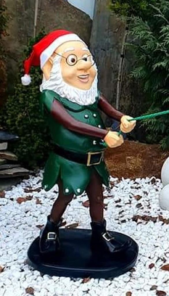 Casa Padrino Luxus Deko Skulptur Weihnachtself Mehrfarbig H. 80 cm - Weihnachts Deko Figur - XXL Deko Skulptur - XXL Deko Figur - XXL Weihnachts Sk...
