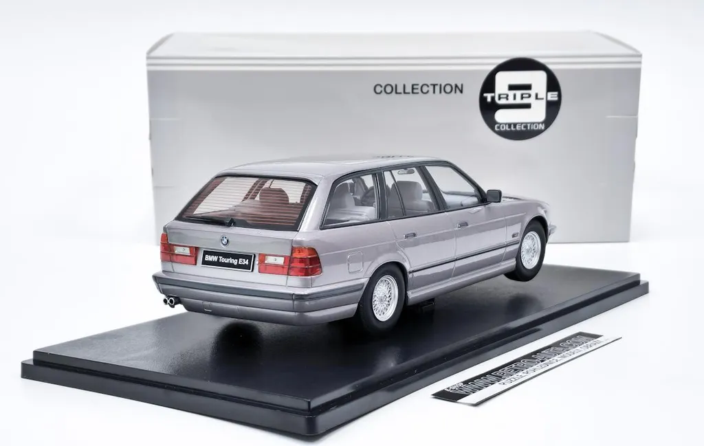 Modèle Réduit BMW Série 5 E34 Break 1996 pour Vitrine de Collectionneur