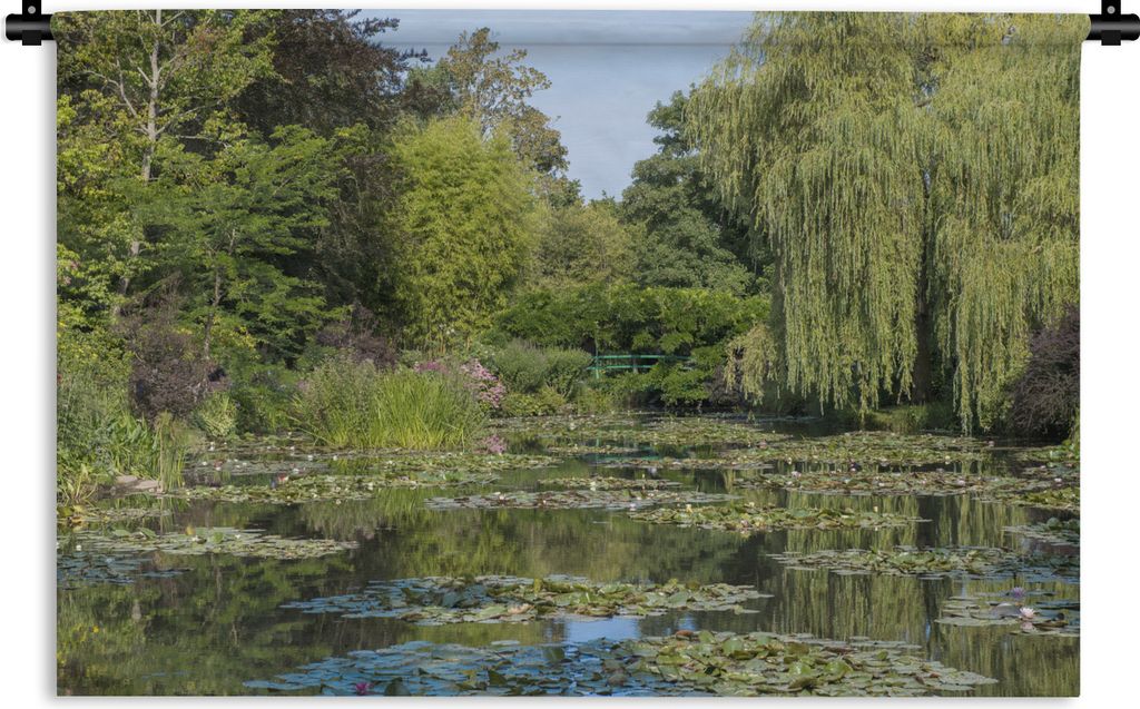MuchoWow Wandteppich Wandbehang Die japanische Brücke aus der Ferne an einem Sommertag im Garten von Monet 150x100 cm Tapisserie Dekoration Wand...