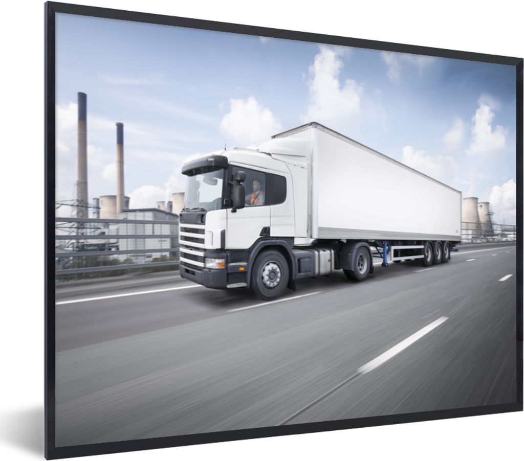 MuchoWow MuchoWow Gerahmtes Poster Weißer Lkw auf der Autobahn 40x30 cm - Poster mit zchwarzem Bilderrahmen - Kunstposter - Wanddekorationen