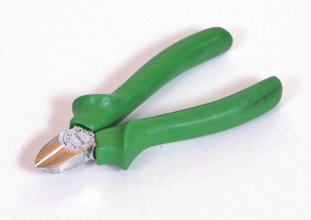SALTUS Seitenschneider 145 mm Zangen Zange E...