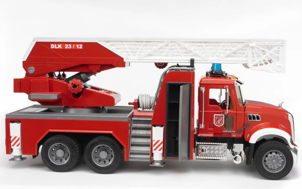 Camion de pompier Bruder MACK Granite incassable avec grande échelle - 25