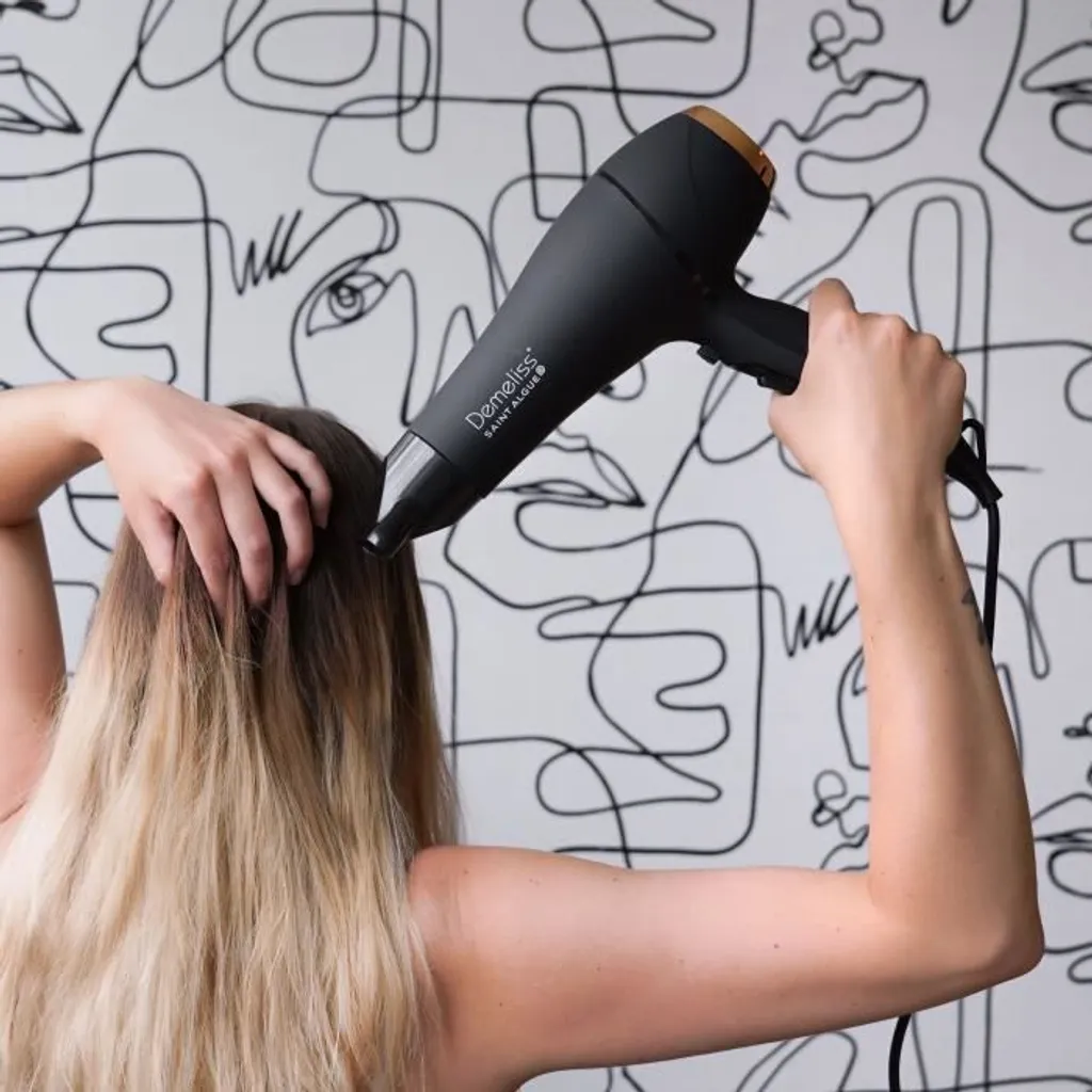 Sèche-cheveux puissant Ultra 2200 avec Diffuseur Volume Boucles - 6