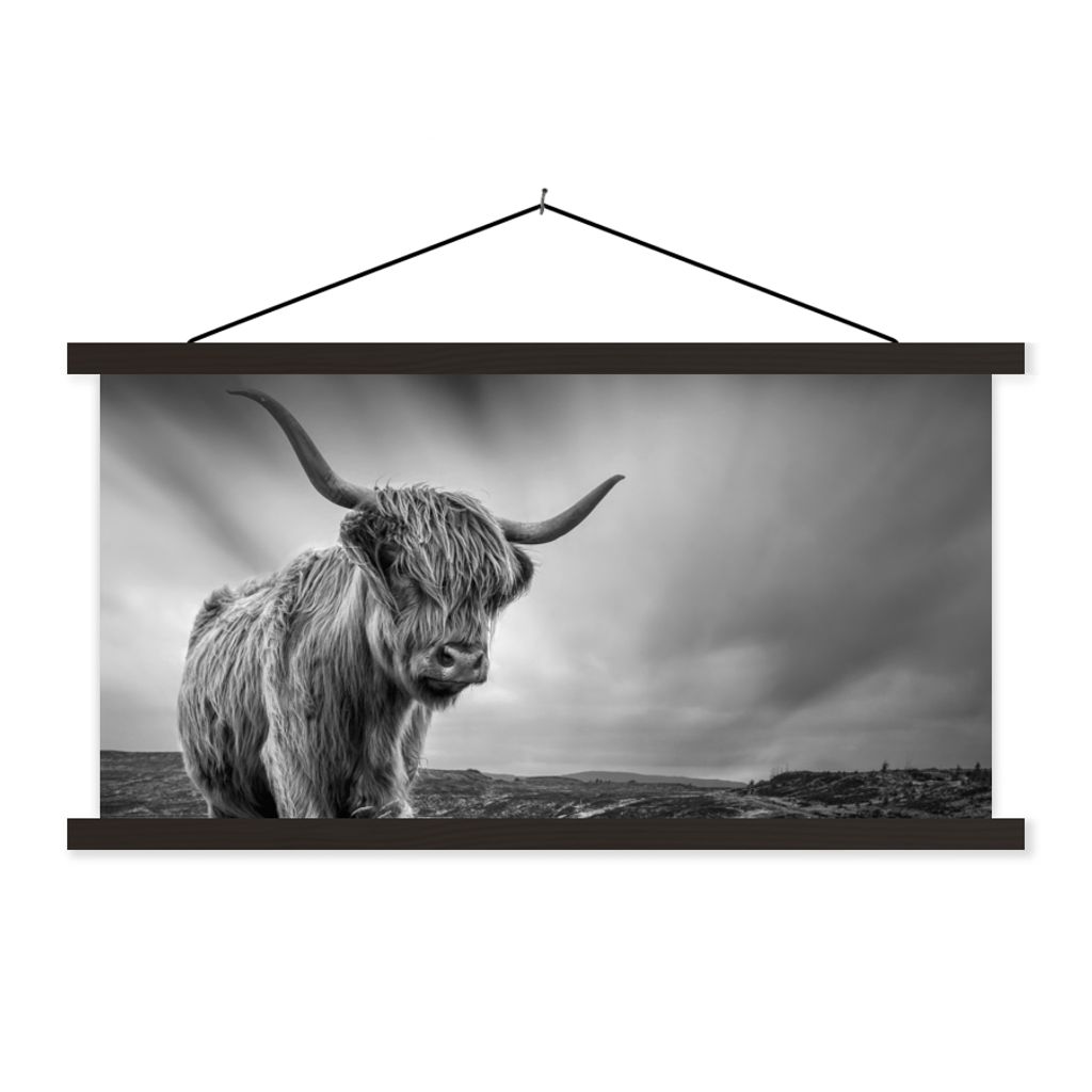 MuchoWow Textilposter Kühe - Schottische Hochlandkühe - Natur - Tiere - Schwarz und weiß 90x45 cm mit schwarzem Rahmen - Klemmleisten