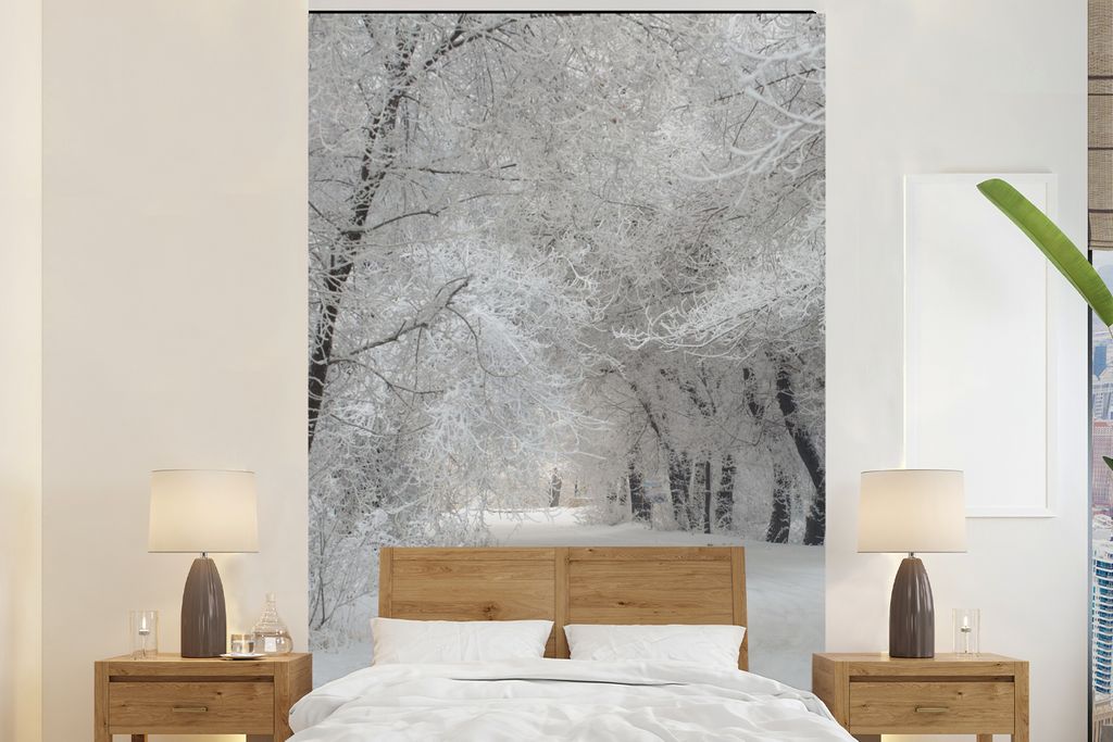 MuchoWow Fototapete für Wohnzimmer oder Schlafzimmer Wandtapete Vinyl Motivtapete Bäume - Schnee - Winter - 195x300 cm - Das Hintergrundbild