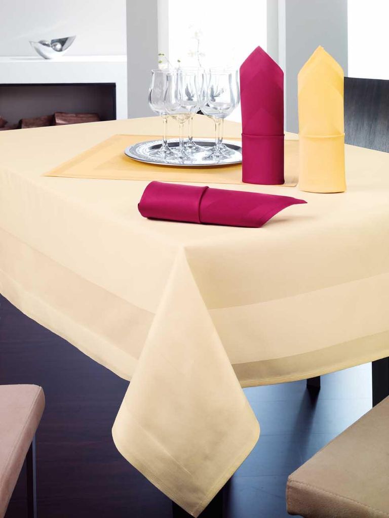 Tischwäsche mit Atlaskante rundum sekt 160 x 160 cm Produktbild 