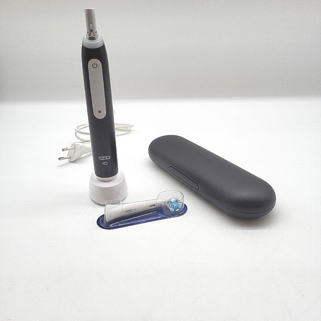Oral-B iO Series 3 Matt Black mit Reiseetuie, Elektrische Produktbild 14