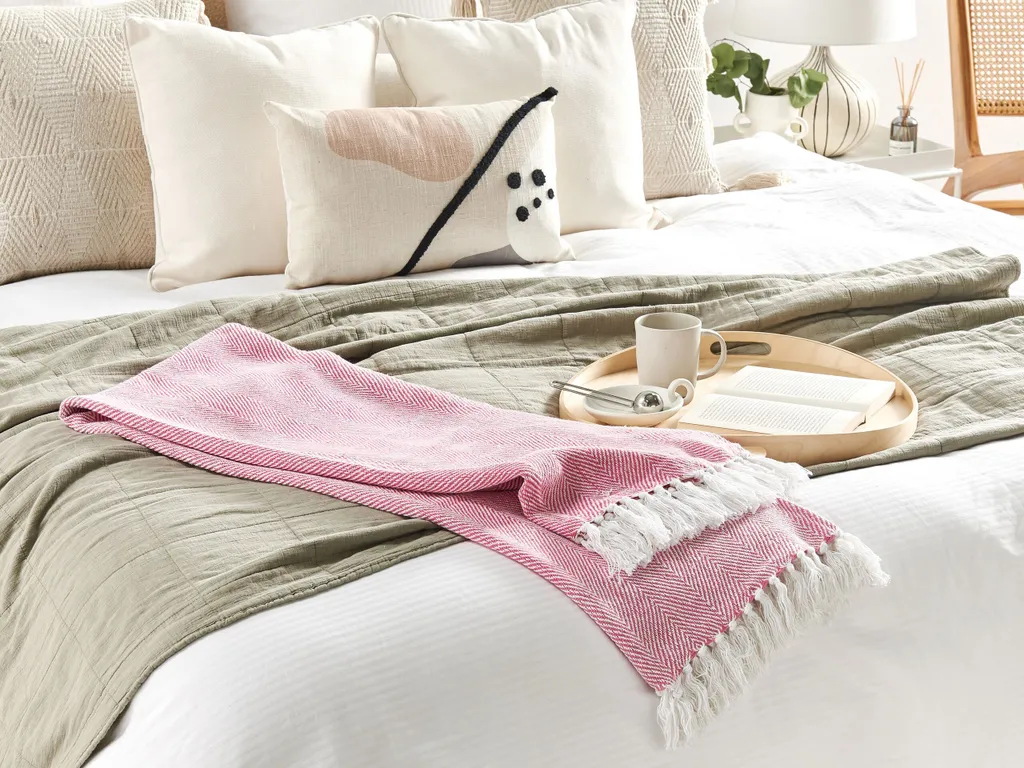 Couverture en coton 130 x 160 Rose Tanger pour vos soirées cocooning