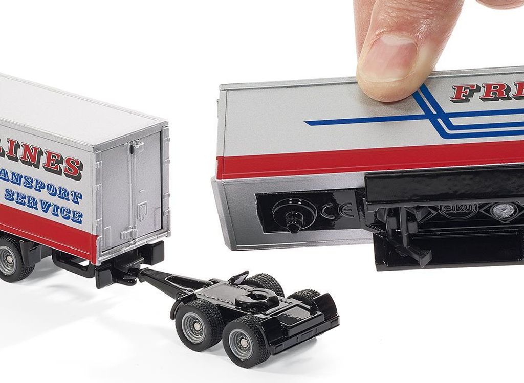 Siku 1806 US-Truck Road Train "UPS" mit Anhänger Maßstab Produktbild 